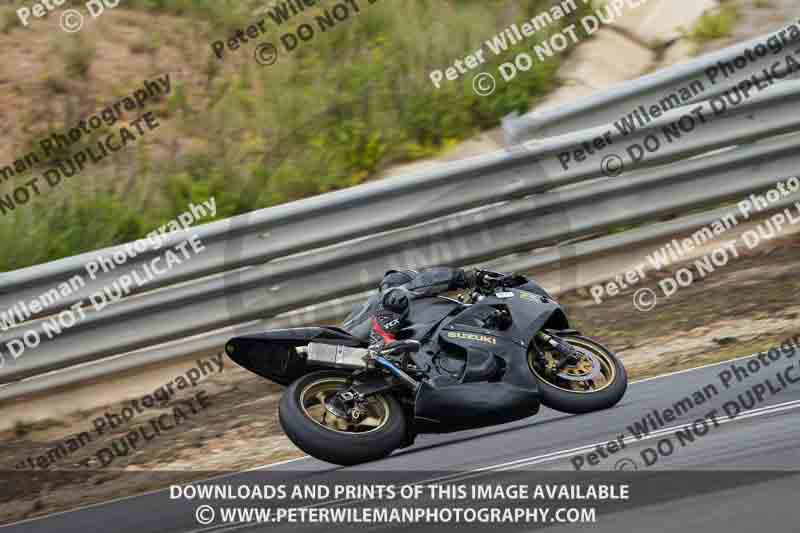 cadwell no limits trackday;cadwell park;cadwell park photographs;cadwell trackday photographs;enduro digital images;event digital images;eventdigitalimages;navarra;no limits trackdays;peter wileman photography;racing digital images;trackday digital images;trackday photos